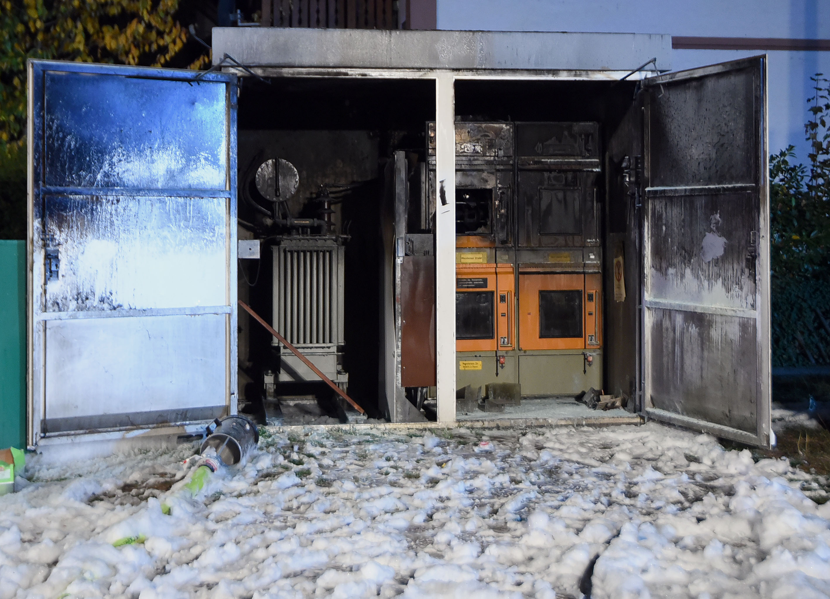 Trafohausbrand-Edingen10