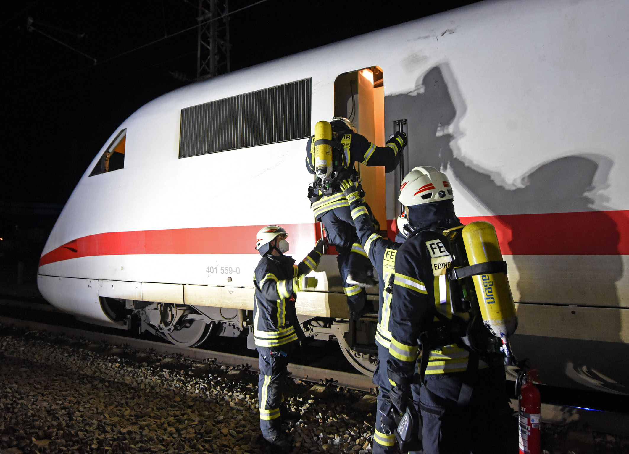 ICE-Feuerwehr03