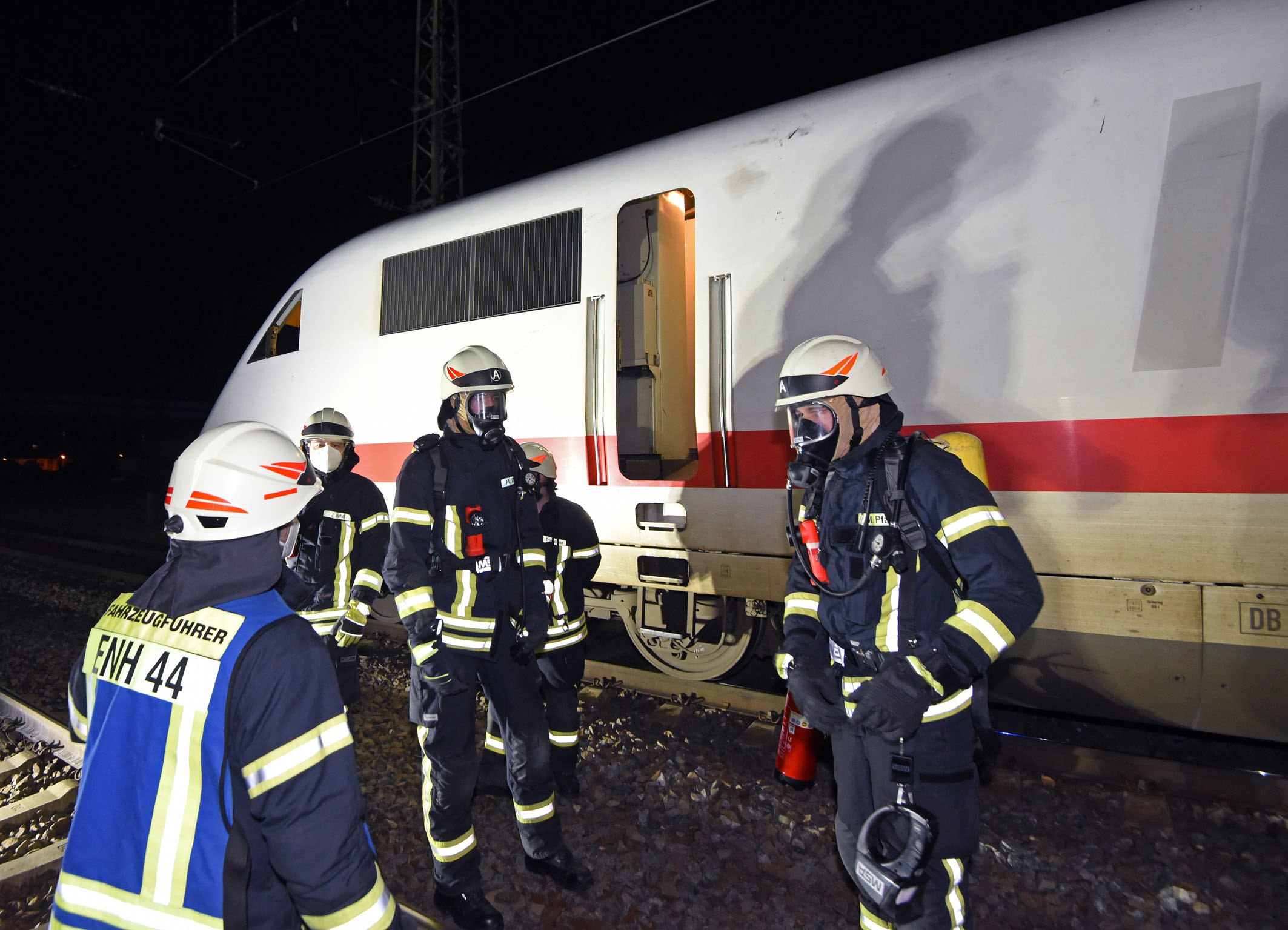 ICE-Feuerwehr04