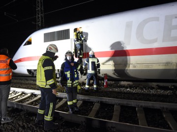 ICE-Feuerwehr02