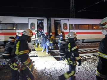 ICE-Feuerwehr09